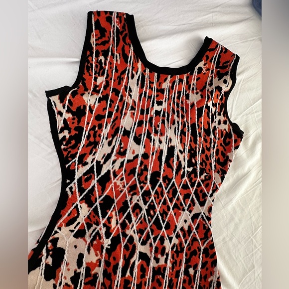 Herve Leger vintage dress Sleeveless Scoop Neck Midi size small leopard print - Picture 3 of 7
